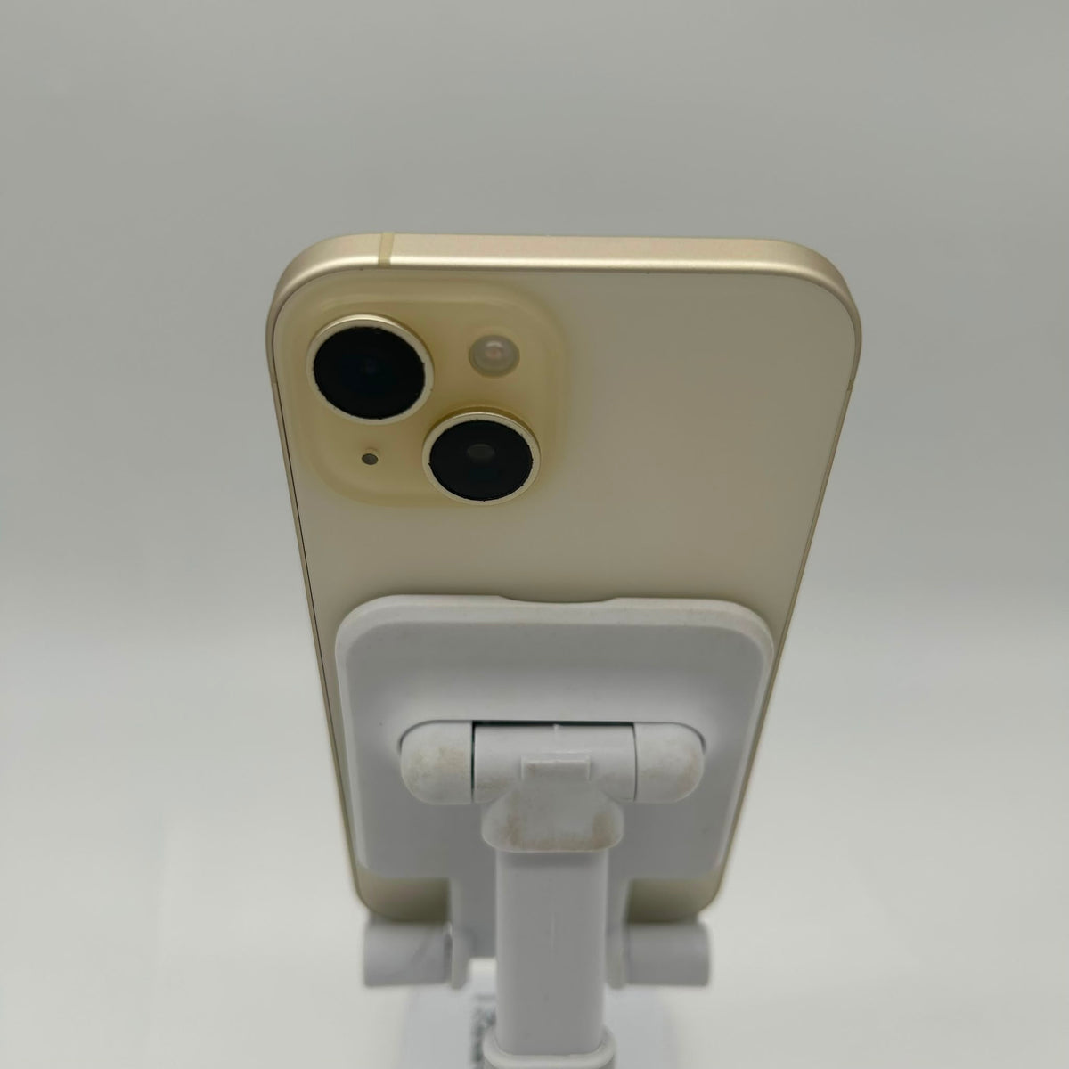 Apple iPhone 15 128Gb Giallo Ricondizionato - Ottimo